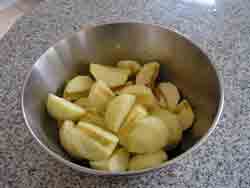 Pommes pour la tarte " tatin" coupées 